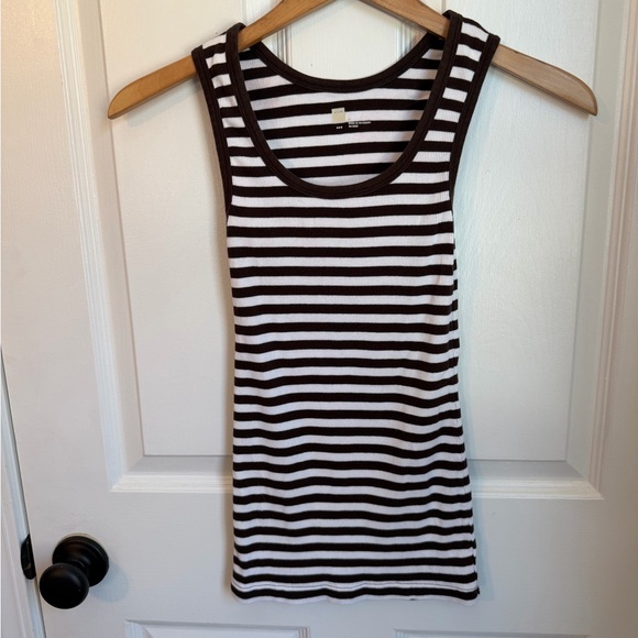 3/$21 | GAP Striped Ribbed Tank Tops, Set of 2, Medium, Gray and Brown Stripe - Picture 6 of 9